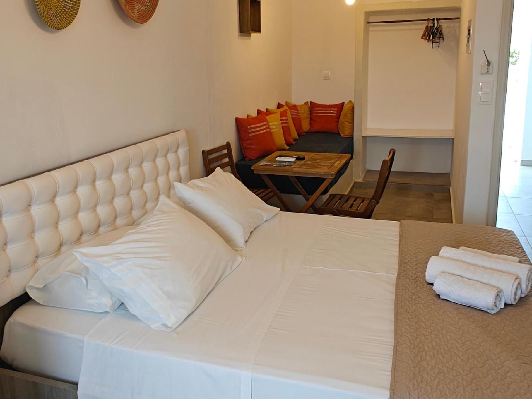Joannes Vacation Rooms Adámas Chambre photo